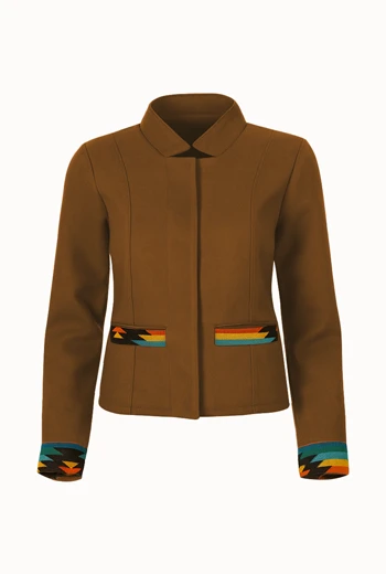 ABRIGO CORTO OCRE CON DETALLES ARTESANALES