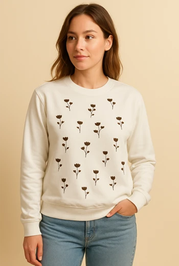 BUZO CREMA CON ESTAMPADO DE FLORES